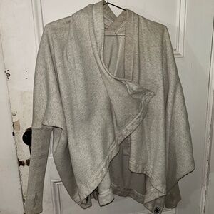 Vintage Lululemon 3 way Cape